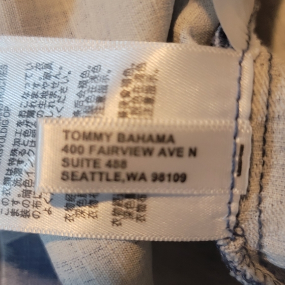 ​Tommy Bahama Disney Parks Mickey Mouse 100% Silk Hawaiian XXL Vacation Resort - Picture 11 of 12